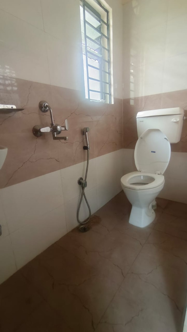 Unfurnished 2bhk in Rukmini Gaon, Guwahati, Assam, India for Rent